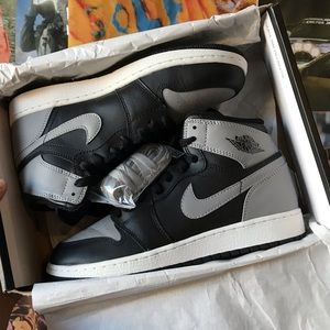 Women Shadow Jordan 1 High Retro Sneaker Nike